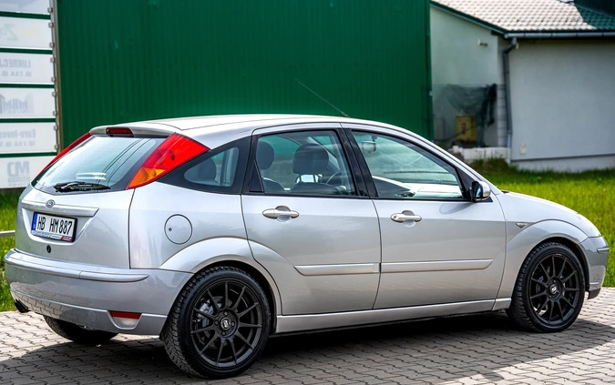 Ford Focus cena 11800 przebieg: 220000, rok produkcji 2003 z Polkowice małe 106